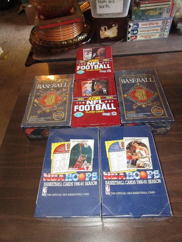 lot 137 image: Lot of Sports Cards, Including 1992 Ripken Auto Chase Packs