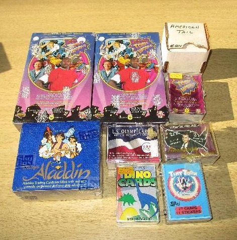lot 16 image: Lot of Toon Themed Trading Cards