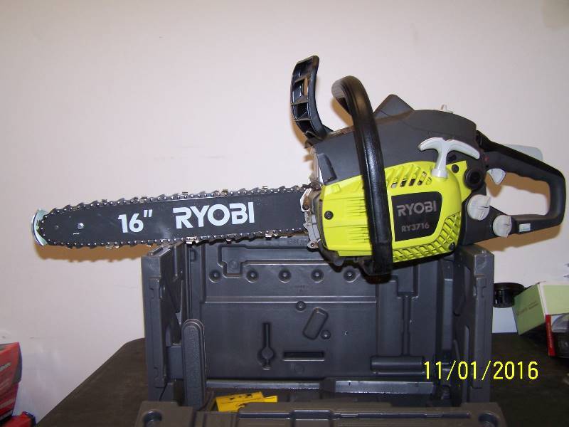 ryobi 16 in chain saw with carry case Pre Black Friday Sale 1