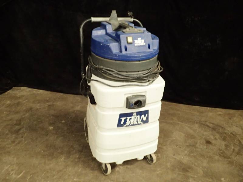 Windsor Titan Commercial Wet Vac | Huge name brand hardware and tool ...