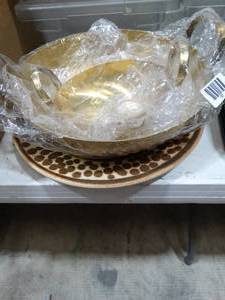lot 1867 image: Decorative bowl & platter