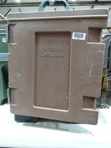 lot 1880 image: Carlisle catering insulated food box w door