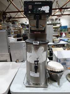 lot 1888 image: Bunn commercial tea brewer w dispenser