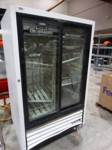 lot 1693 image: True GDM 33C  Glass Door Merchandiser Slide Door Refrigerator