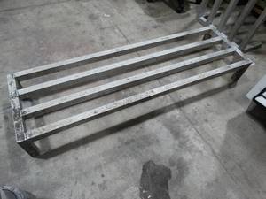lot 1694 image: Aluminum Dunnage Rack