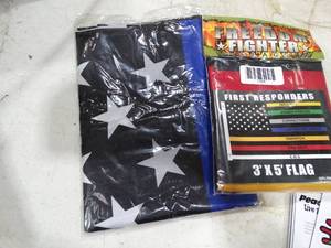 lot 1785 image: 2 - 3Ft x 5Ft Flags