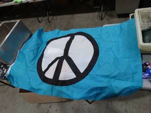 lot 1798 image: Used Teal Peace 3Ft x 5Ft Flag