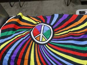 lot 1800 image: Used Rainbow Swirl Peace 3Ft x 5Ft Flag