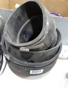 lot 1963 image: Lot of new plumbing supplies