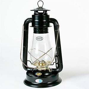 lot 64335 image: Dietz #80 Blizzard Hurricane Oil Lamp Burning Lantern Black with Gold Trim