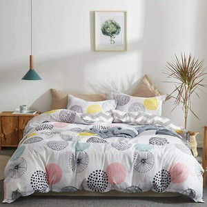 lot 66081 image: UOZZI BEDDING Colorful Dots Comforter Set