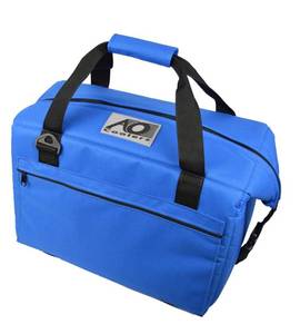 lot 31500 image: 24 PACK MADE IN USA COOLER