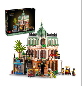 lot 49610 image: LEGO Boutique Hotel 10297 Building Kit