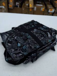 lot 49698 image: Vinyl Black Flower Bag with straps,XXL