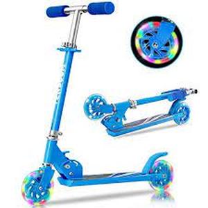 lot 25217 image: Tenboom Childrens Foldable Scooter - Blue