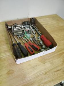 lot 1039 image: Flat of Tools #2 Deep Sockets Craftsman