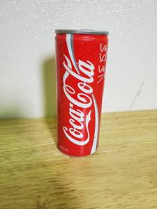 lot 1055 image: Coca-Cola Can from Iraq (1993-1994)