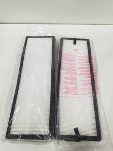 lot 32144 image: Filters pack of 2. 18.5in x 6in x 1in