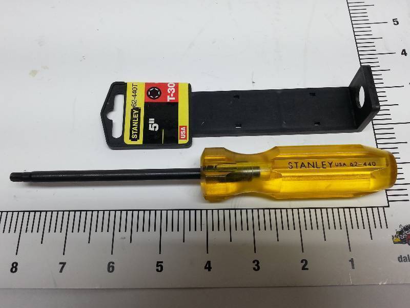 lot 9285 image: New Stanley 62-440 T30 x 3-14-Inch Torx Screwdriver