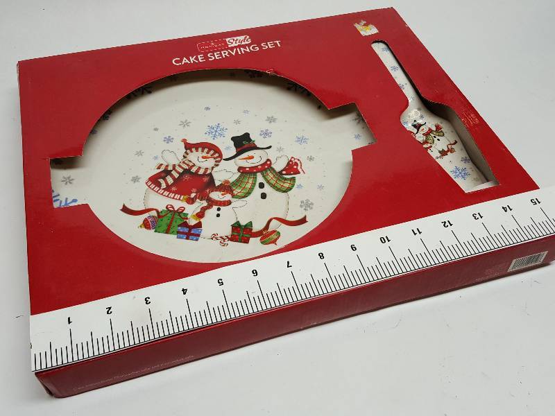 lot 8535 image: New in the package is this festive cake plate with the server.  The season is here people