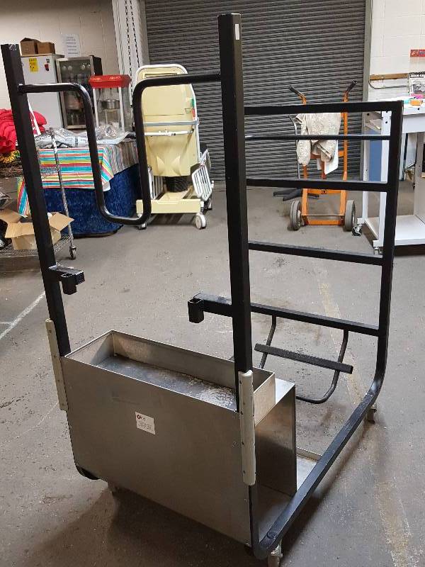 lot 8513 image: Build your engine start up or run stand with this heavy duty shop cart on HD casters.