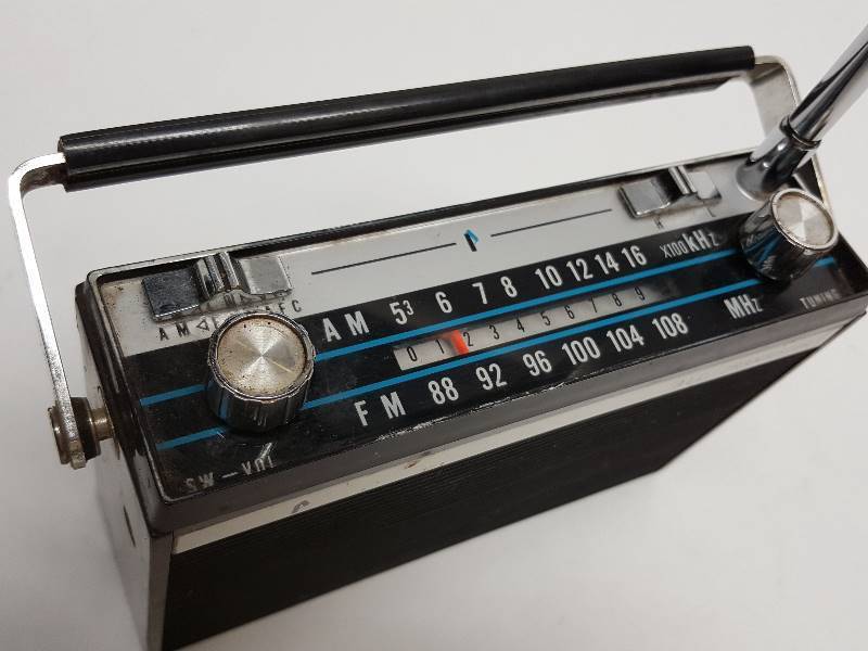 lot 8596 image: JC Penny from the 70s transistor radio.  Not sure about what I see as it looks like