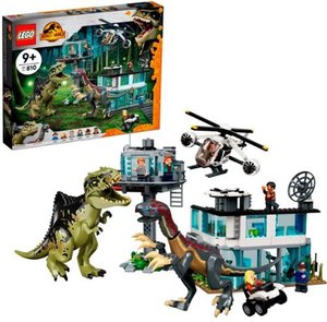 lot 10030 image: LEGO Jurassic World Giganotosaurus & Therizinosaurus Attack 76949 (658 Pieces)