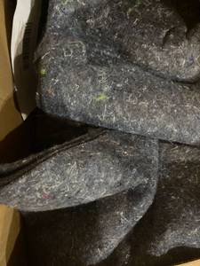 lot 33923 image: MOVING BLANKETS TEXTILE SKINS PACK OF 18