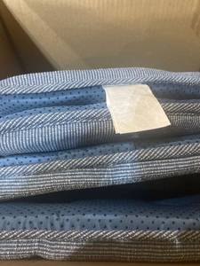 lot 33937 image: NAVY BLUE GRIP CHAIR CUSHIONS SET OF 4