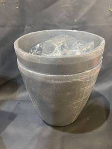 lot 33981 image: TABOR TOOLS GREY PLANET POTS SET OF 2