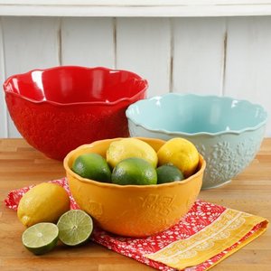 lot 573 image: The Pioneer Woman Floral Bursts Serving Bowl Set, Set of 3