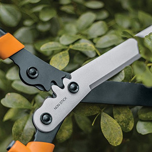 lot 3236 image: Fiskars PowerGear2 23 Hedge Shears 1 Each Orange and Black