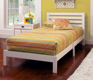 lot 3400 image: Hillsdale Furniture Aiden Wood Twin Bed- Retail$191.99