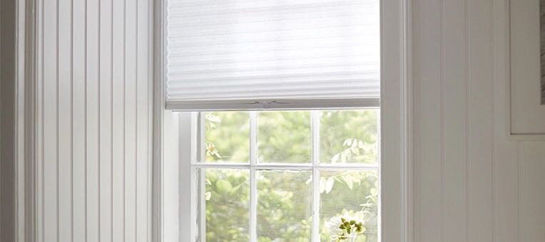 lot 5868 image: cordless cellular shade m478 29inches wide