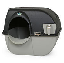 lot 6072 image: Omega Paw Roll N Clean Self Cleaning Covered Cat Kitten Litter Box, Regular