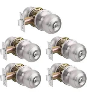 lot 6226 image: 5 Pack Silver DoorKnobs