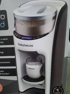 lot 50160 image: Baby Brezza FRP0046COM Pro Advanced Automatic Formula Dispenser Machine White