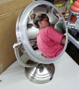 lot 7710 image: Vanity Mirror
