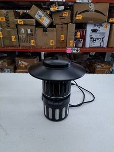 lot 49352 image: DynaTrap Bug Trap