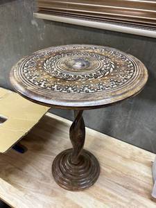 lot 30649 image: Floral Brown Coffee Table, Distressed Design Round 21 Tall