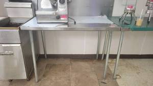 lot 14590 image: 4ft Stainless Steel Prep Table