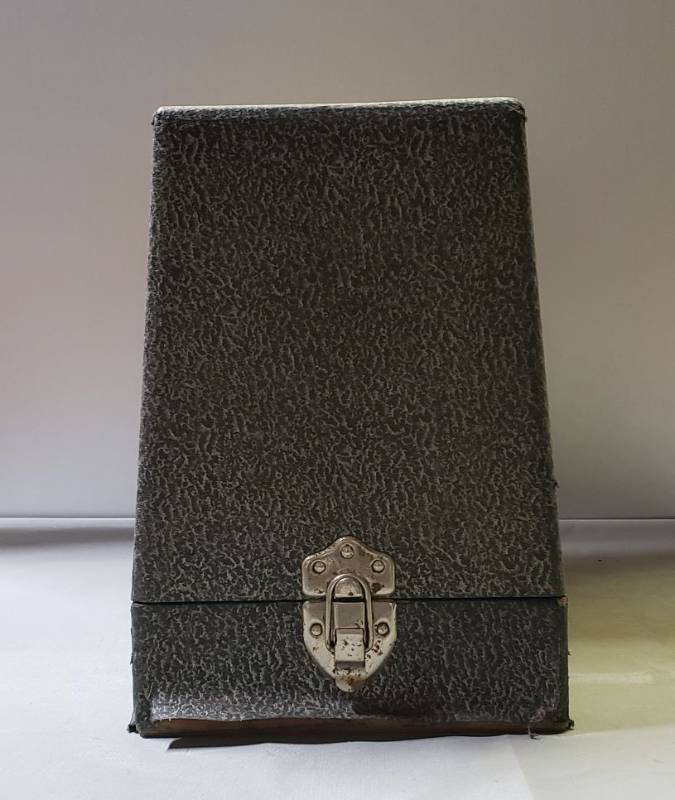 Vintage~Post WWII, Stradivaro Super Deluxe 60, Precision
