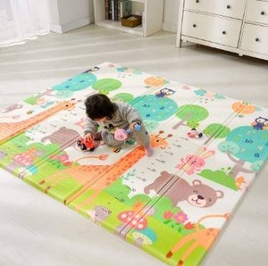 lot 10213 image: Bammax Play Mat, Folding Mat Baby Crawling Mat Kids Playmat Waterproof Non Toxic for Babies, Infants, Toddlers, 70 x 77.5 x 0.6