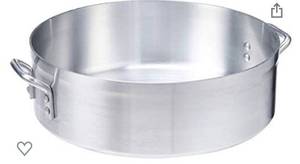 lot 74093 image: Winco USA Super Aluminum Braizer, Heavy Weight, 24 Quart, Aluminum