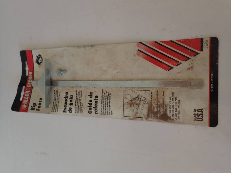 lot 2778 image: Black & Decker Rip Fence Saw Attachment