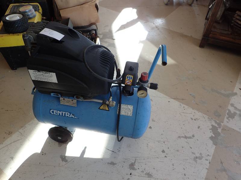 lot 2785 image: Central 6.5 Gal Air Compressor 125 PSI