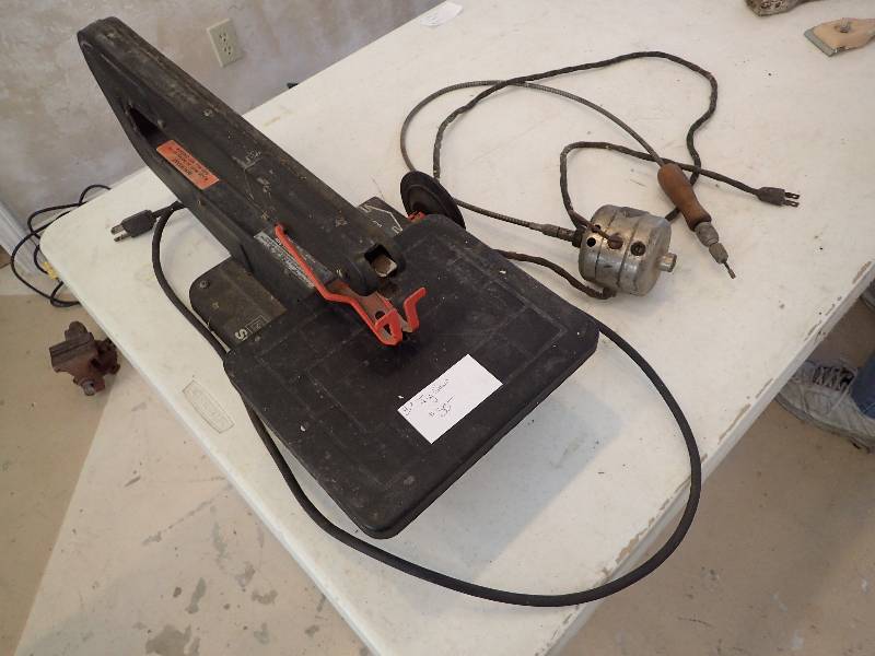 lot 2806 image: Craftsman Motorized Scroll Saw w Vintage Dremel