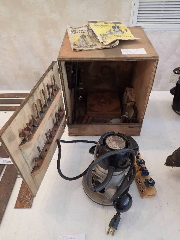 lot 2826 image: Craftsman Router w Stanley Attachments Router Set