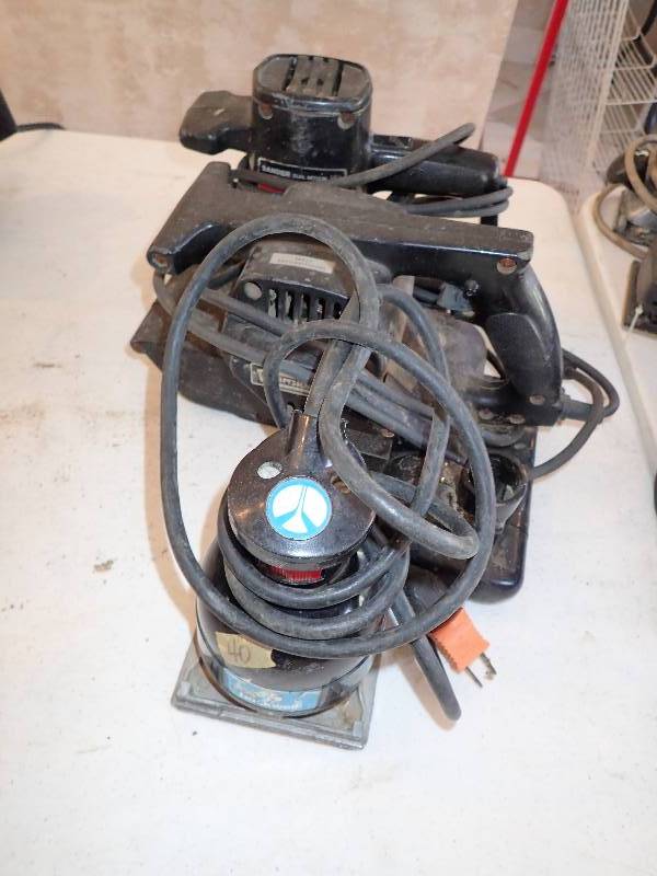 lot 2829 image: Lot of (3) Various Electric Hand Tools