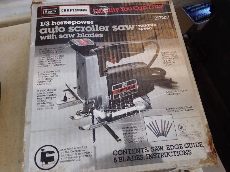 lot 2839 image: Craftsman 13 HP Auto Scroll Saw w Box